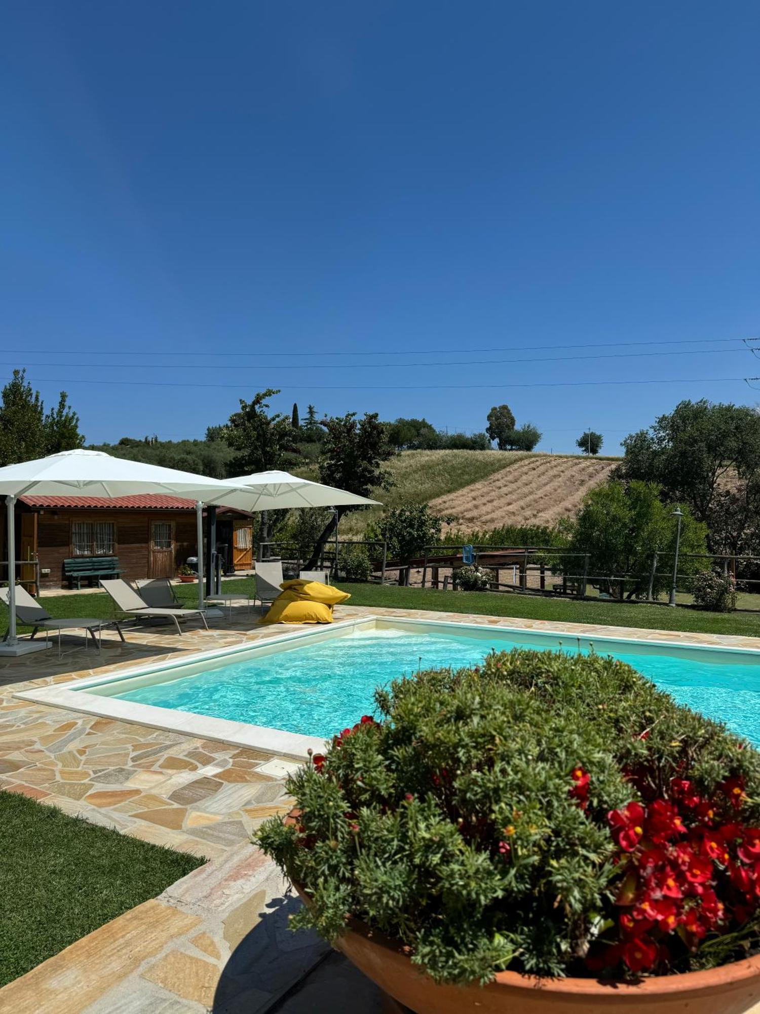 Montenovo Country House Ostra Vetere Exterior photo