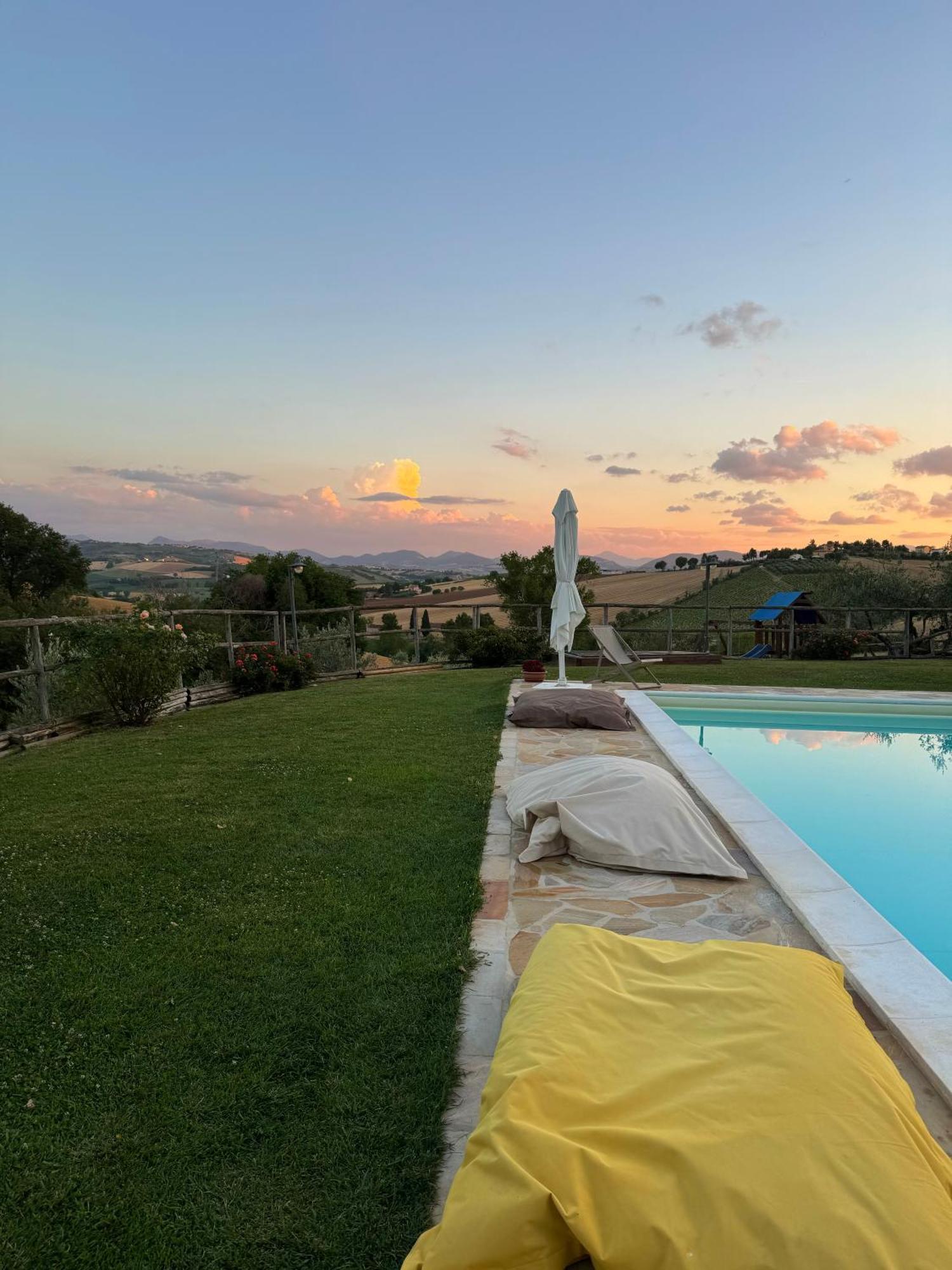 Montenovo Country House Ostra Vetere Exterior photo