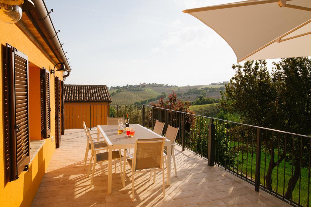 Montenovo Country House Ostra Vetere Exterior photo